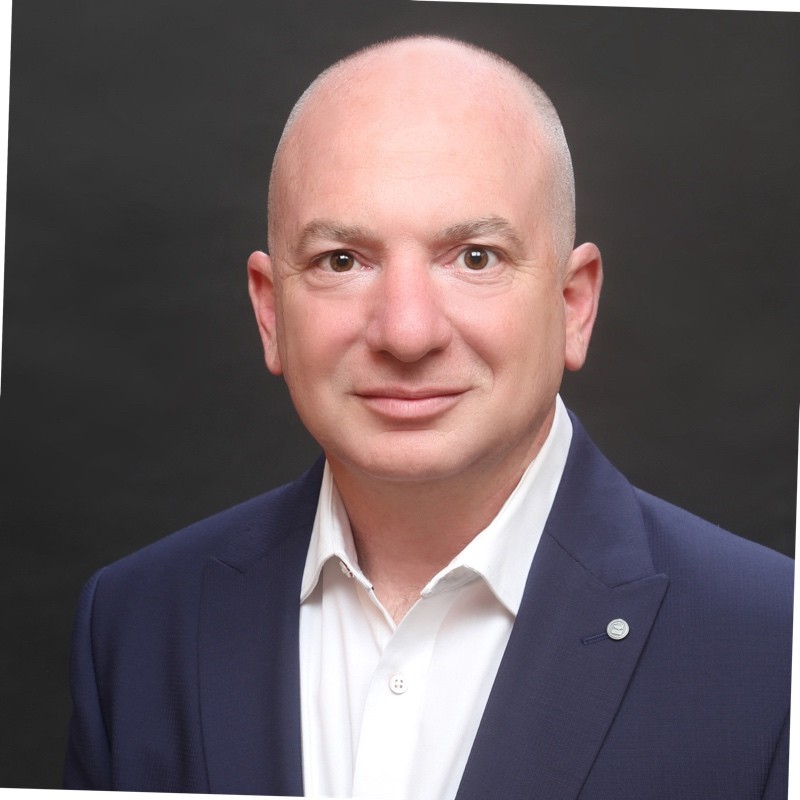 ilan linkedin profile pic